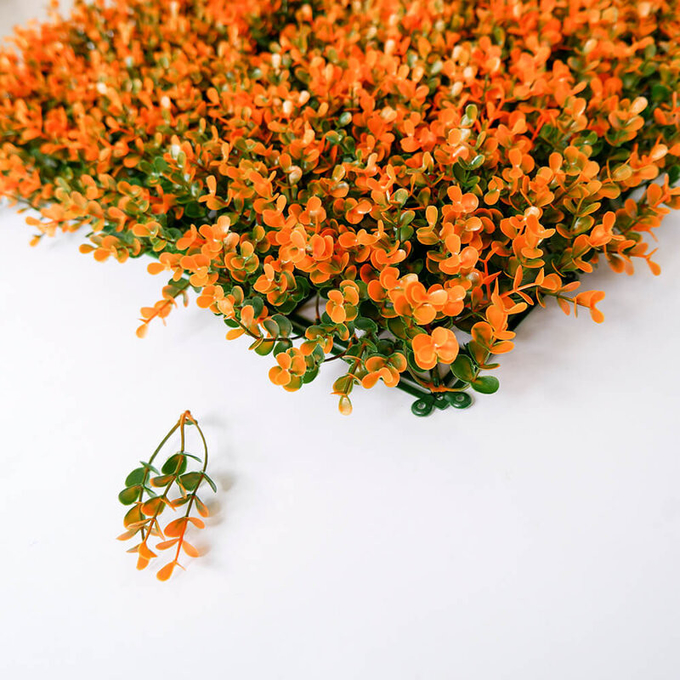 Der IM FREIEN gutes Dekorationsgras künstlichen Grasblumenwandsupermarktfußballplatzhochzeit